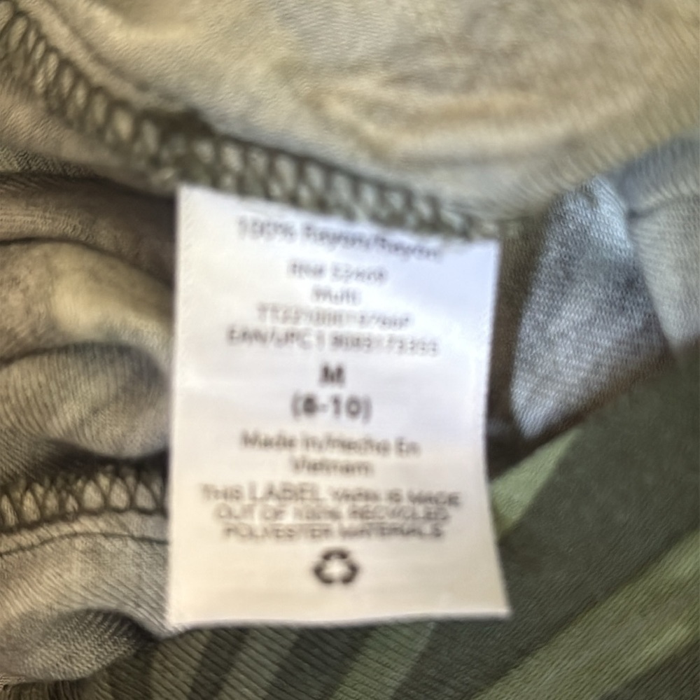 Time and tru women’s rayon carpet size medium (8-10). - Picture 7 of 9